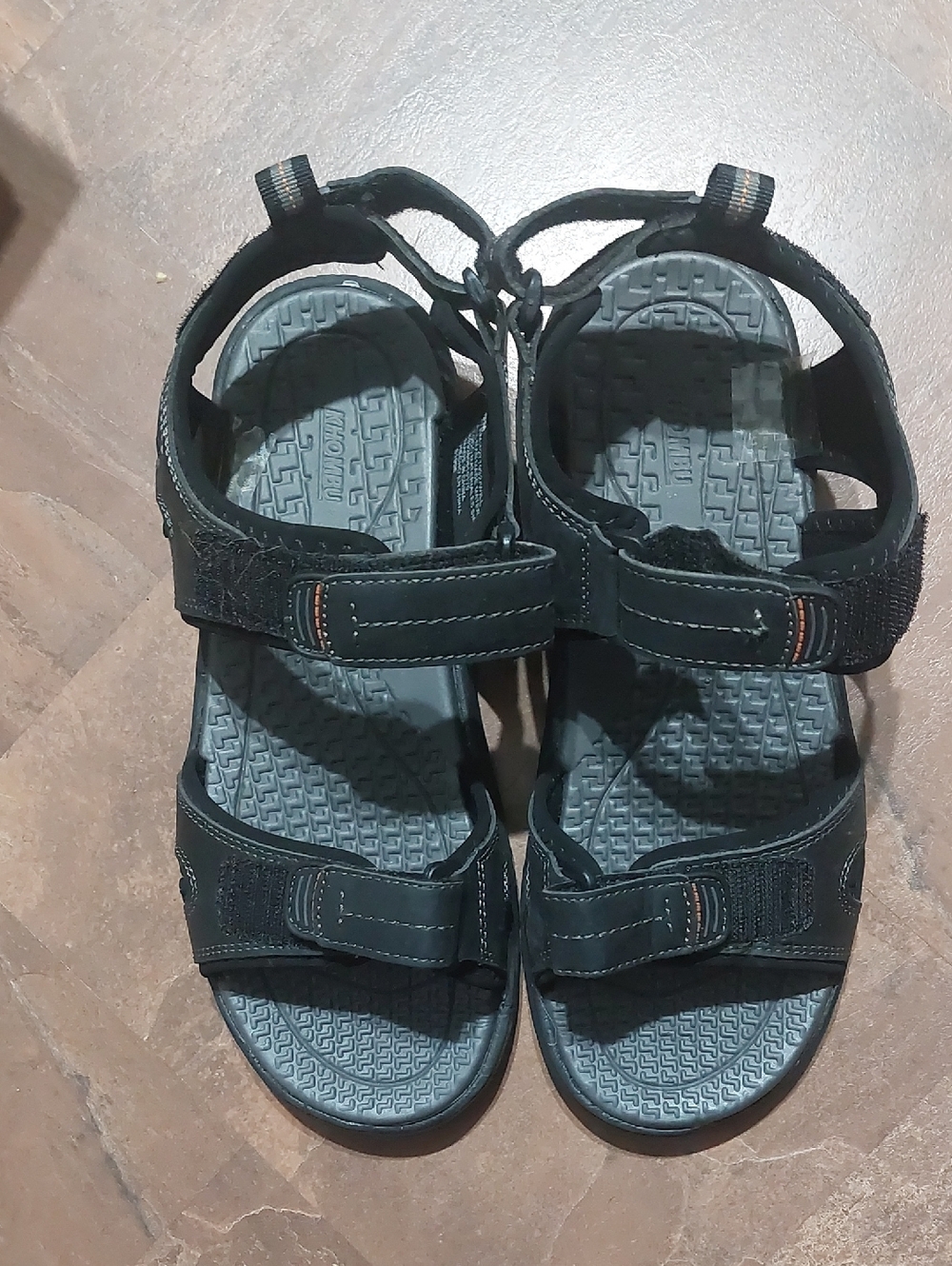 Men Khombu Black Outdoor Hook-and-Loop Sandals,New